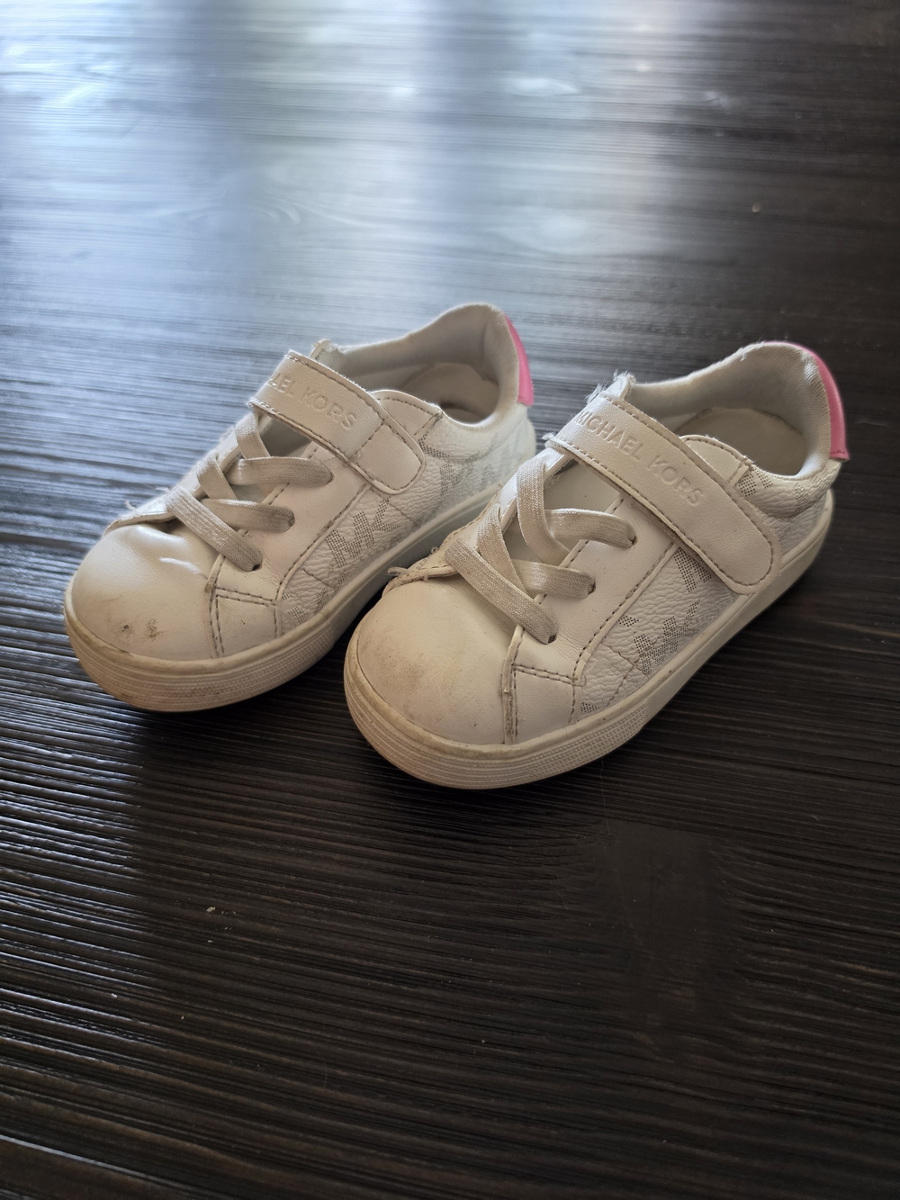 Michael Kors Kenyon Logo Sneaker White & Pink Girls Toddler 6